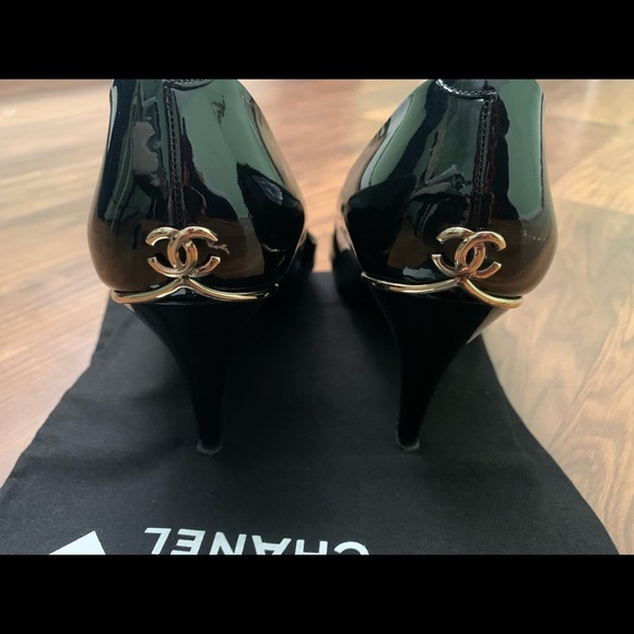 CHANEL Shoes - Chanel patent heels